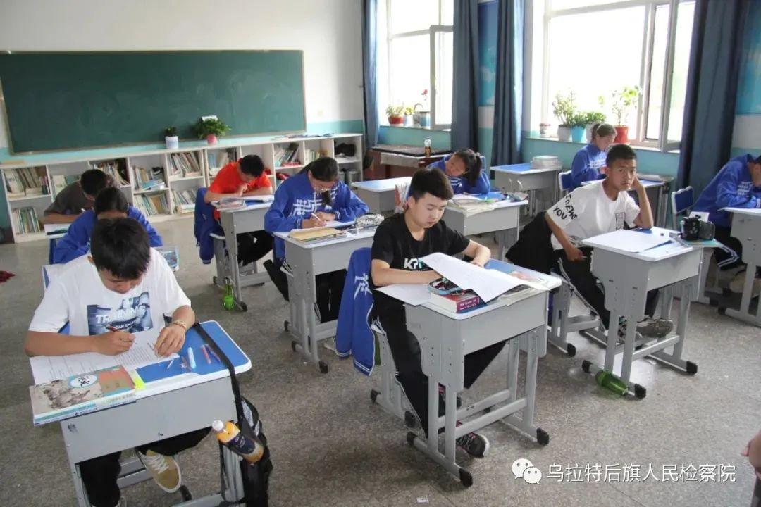 明史列传第九十七翻译及其历史解读