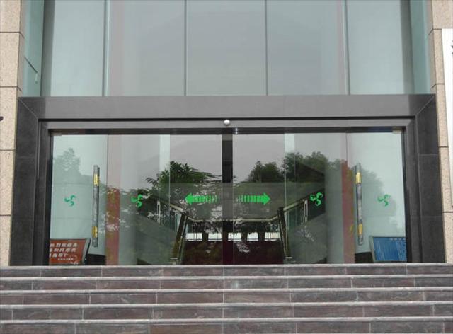 有框玻璃门五金配件，深入了解与应用探讨