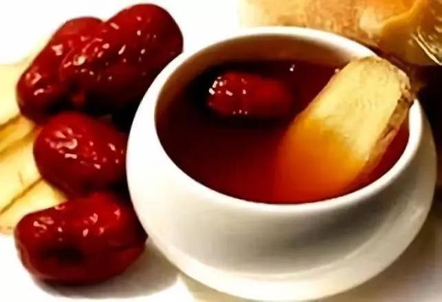 红枣银耳饮料，滋养身心的健康饮品