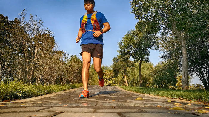 越野跑中的GPS导航技术，引领户外运动的科技之光
