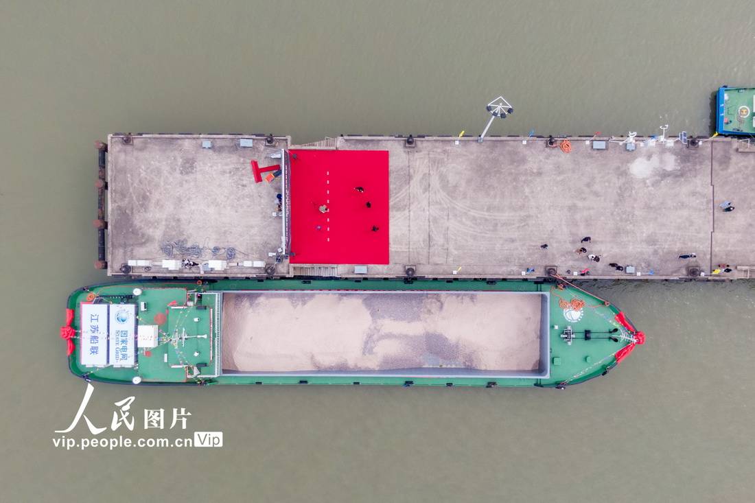 长江3000吨散船，航行在中华大地的物流先锋