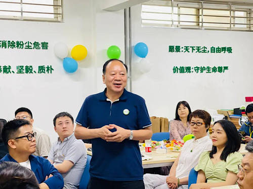 上海儿童普外专家——守护小生命的勇者