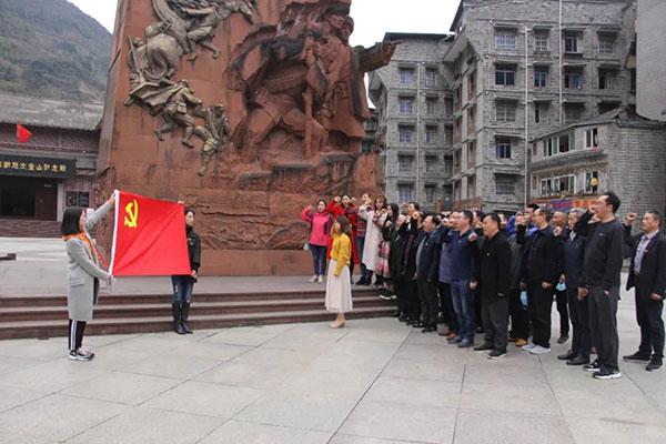 开局100抽，探索游戏中的无限可能