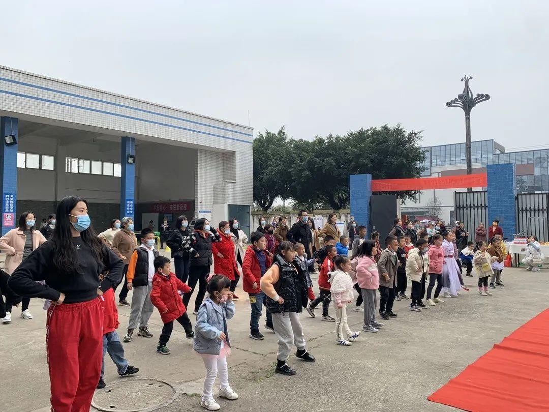如何辨别成长乐眼镜的真假——购买者的必备知识