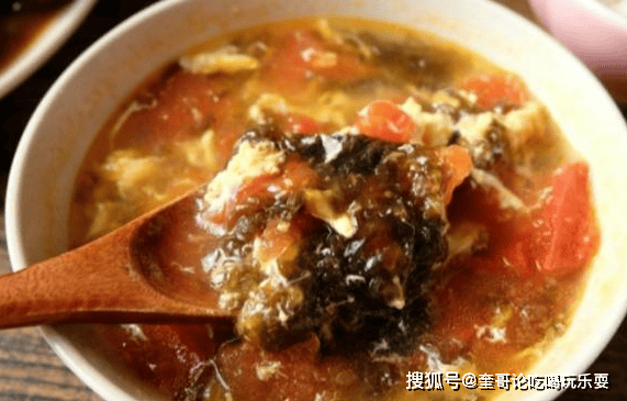 番茄紫菜蛋花汤，一道家常美味汤品的做法