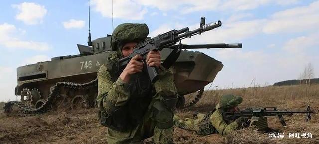 中国伞兵单兵装备，现代化军事力量的重要支柱