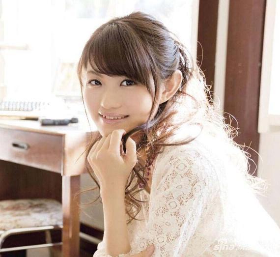 日本声优香菜与表情包文化的魅力