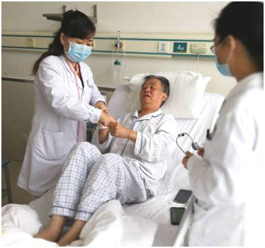 大班三八美术教案