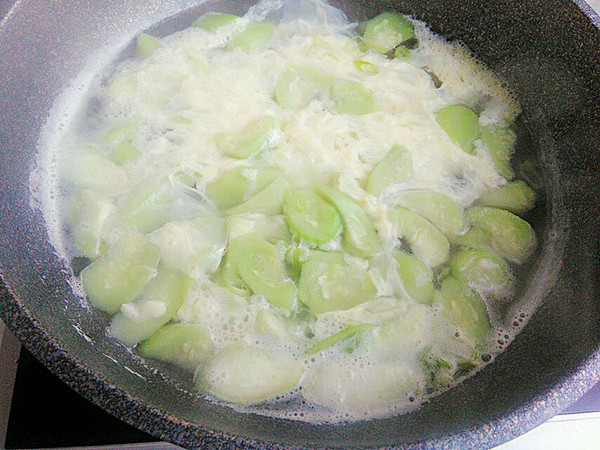 丝瓜蛋花汤，一道美味佳肴与健康的完美结合