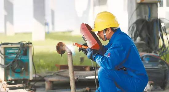 非金属管道快速连接接头，技术革新与实际应用