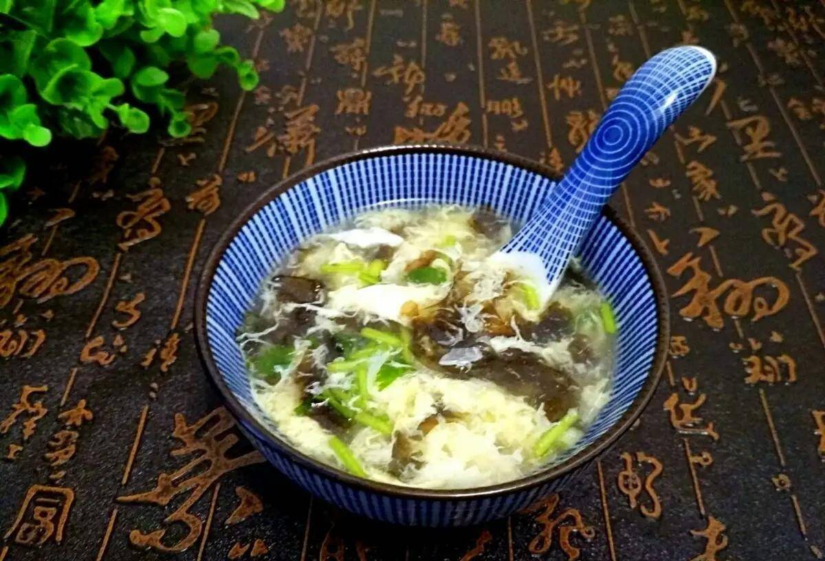 紫菜蛋花汤的绿色魅力