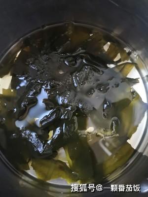 木耳蛋花汤，一道家常美味汤品的做法